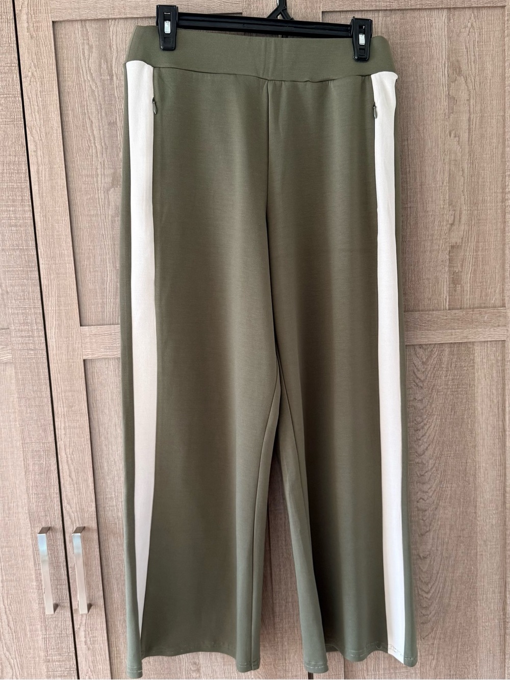 DAMAGED Toboggan Olive Green Wide Leg Pants with White Side Stripe SZ.S